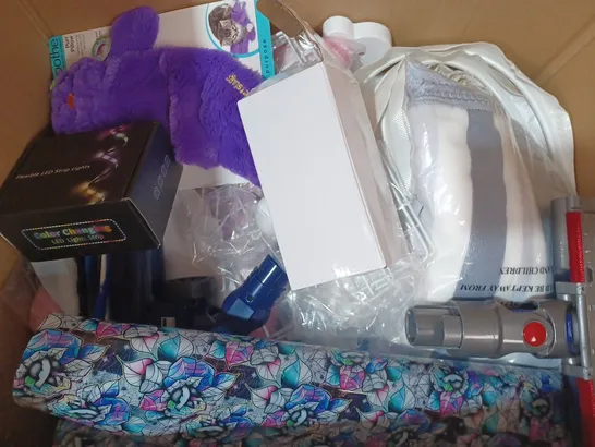 BOX OF APPROXIMATELY 20 ASSORTED HOUSEHOLD ITEMS TO INCLUDE FLEXIBLE LED STRIP LIGHTS, PETSTAGES PURR PILLOW, ETC