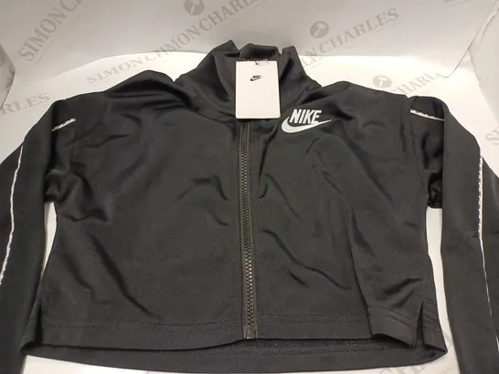 NIKE HW BLACK/WHITE TRACKSUIT JUNIORS JACKET - SIZE 7-8