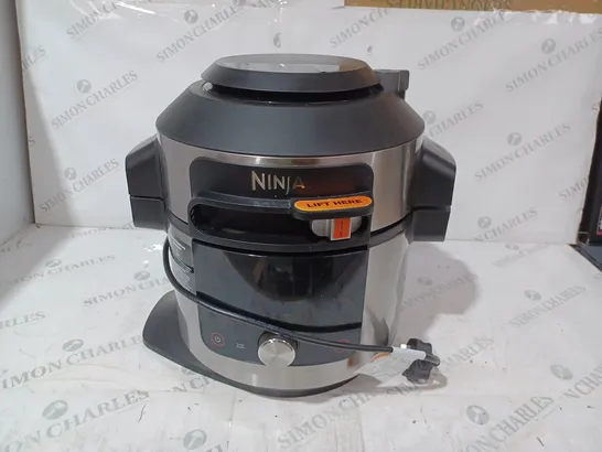 BOXED NINJA FOODI MAX SMARTLID 7.5L MULTI COOKER & AIR FRYER