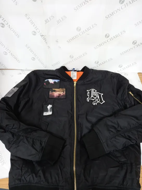 DIVIDED ZIPPED BOMBER JACKET SIZE XL