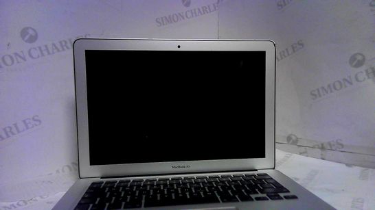 SILVER APPLE MACBOOK AIR CORE I5 128GB