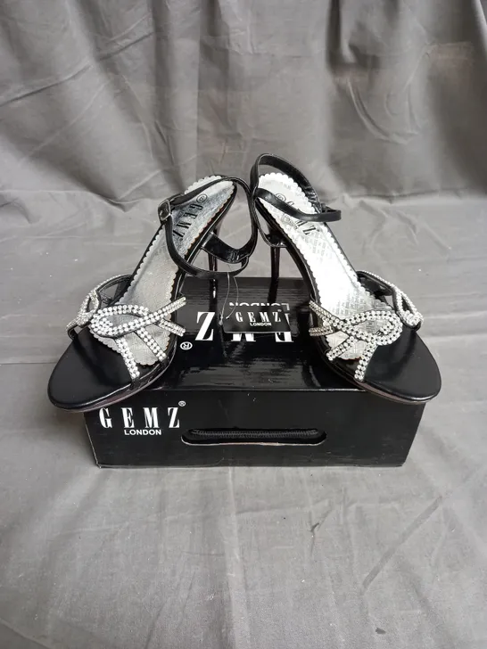 BOX OF 12 PAIRS OF GEMZ RHINESTONE STRAP HEEL IN BLACK - VARIOUS SIZES