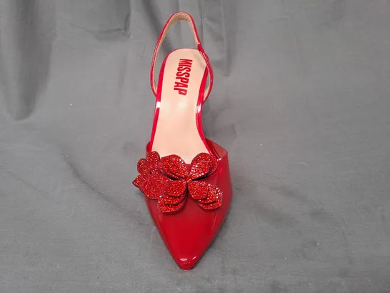 BOXED PAIR OF MISSPAP POINTED TOE HIGH HEEL SANDALS IN RED W. FLORAL DETAIL SIZE 4