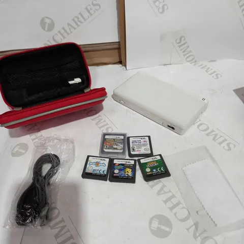 NINTENDO DS LITE (WHITE) WITH 5 GAMES, CARRYING CASE, SPARE STYLUS, USB CABLE AND CLEANING CLOTH