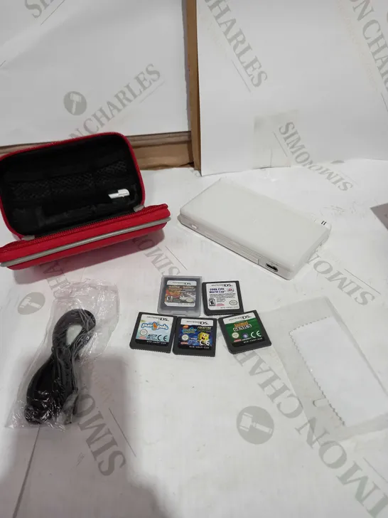 NINTENDO DS LITE (WHITE) WITH 5 GAMES, CARRYING CASE, SPARE STYLUS, USB CABLE AND CLEANING CLOTH