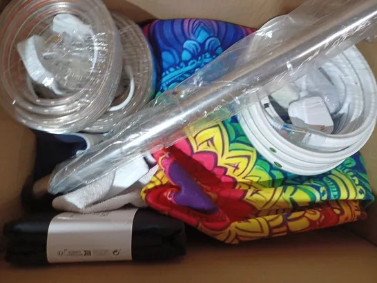 BOX OF APPROXIMATELY 5 ASSORTED HOUSEHOLD ITEMS TO INCLUDE PILLOWCASES, LIGHT STRIP, ETC