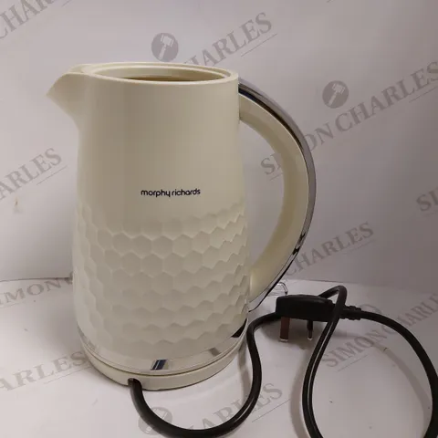 MORPHY RICHARDS HIVE JUG KETTLE - CREAM 