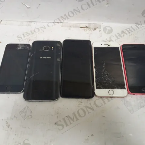 LOT OF APPROXIMATELY 18 MOBILE PHONES