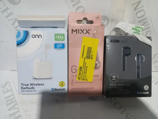 LOT OF APPROXIMATELY 20 ASSORTED HOUSEHOLD ITEMS TO INCLUDE ONN TRUE WIRELESS HEADPHONES, MIXX IN EAR HEADPHONES, ASDA TECH TRUE WIRELESS EARBUDS, ETC