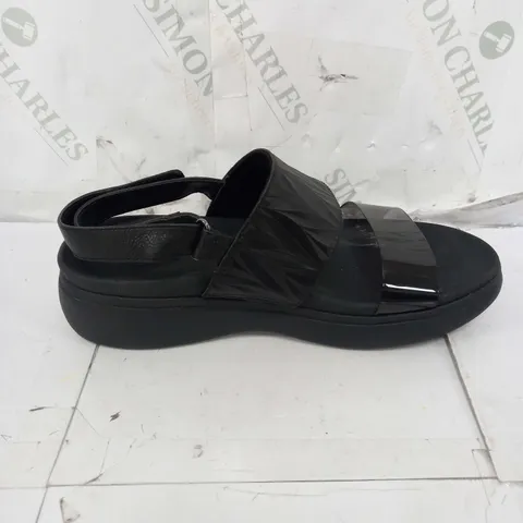 VIONIC SUNRISE KARLEEN SANDAL SIZE 8