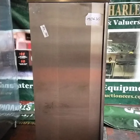 COMMERCIAL SINGLE DOOR FRIDGE/CHILLER S70 R404 CARENA