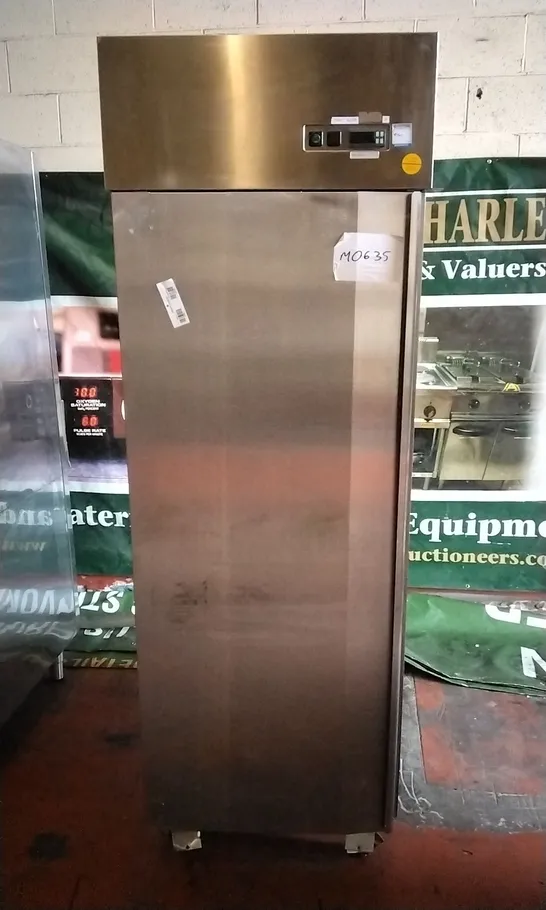 COMMERCIAL SINGLE DOOR FRIDGE/CHILLER S70 R404 CARENA