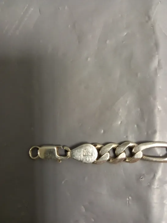UNBOXED CHUNKY STERLING SILVER FIGARO BRACELET