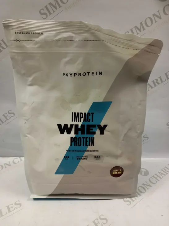 MYPROTEIN IMPACT WHEY PROTEIN COOKIES & CREAM - 1KG