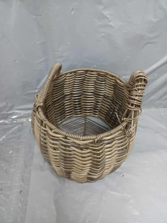 BROWN HANDLED THREADED BASKET - BROWN  RRP £25