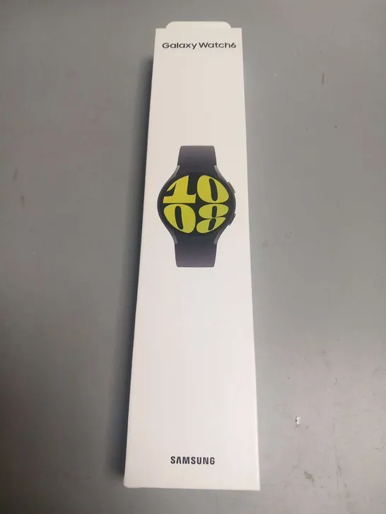 BOXED SAMSUNG GALAXY WATCH 6 SMART WATCH SM-R940NZKAEUA