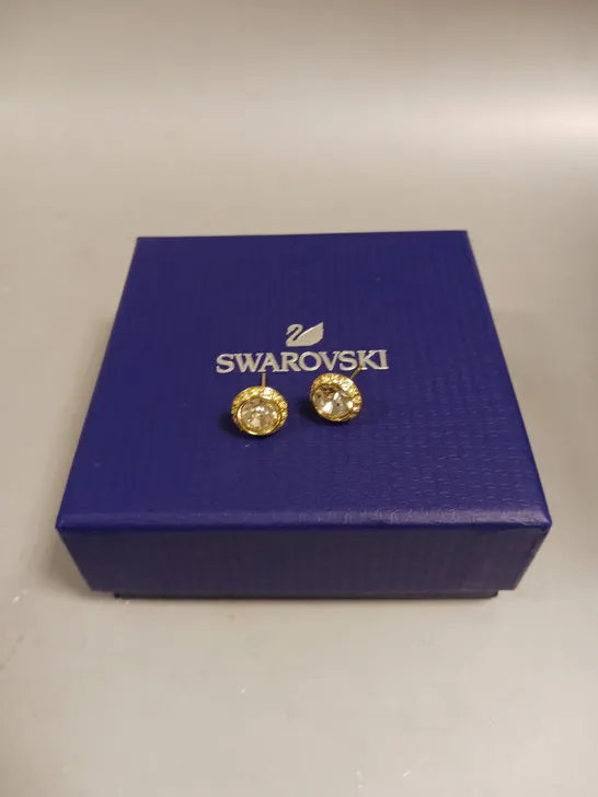 SWAROVSKI STONE STUD EARRINGS 