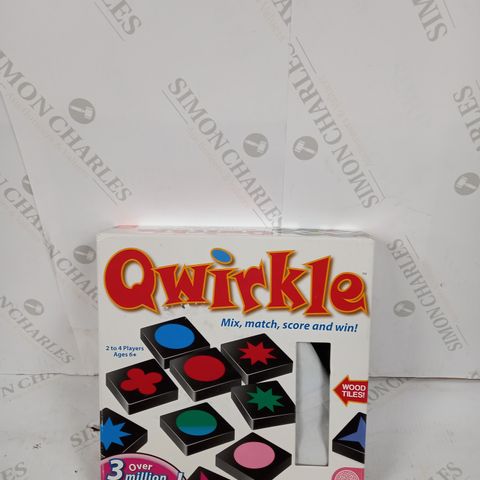 QWIRKLE BOARD GAME 2 TO 4 PLAYERS AGES 6+