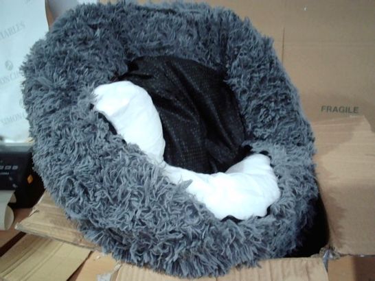 COZEE PAWS ODOUROLOGY FLUFFY ROUND PET BED - SMALL, CHARCOAL