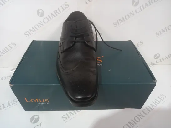 BOXED PAIR OF LOTUS LEATHER LACE-UP SHOES IN BLACK UK SIZE 8