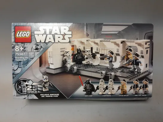 BOXED LEGO STAR WARS BOARDING THE TANTIVE IV - 75387 RRP £49.99