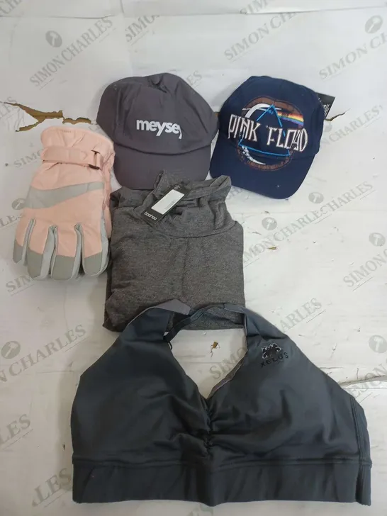 BOX OF APPROXIMATELY 22 ASSORTED CLOTHING ITEMS TO INCLUDE - HAT, GLOVES , SPORTS BRA  ETC