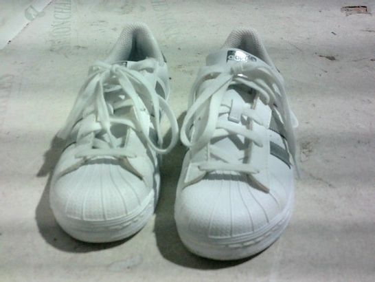 PAIR OF ADIDAS SUPERSTAR TRAINERS (WHITE) SIZE 1 UK