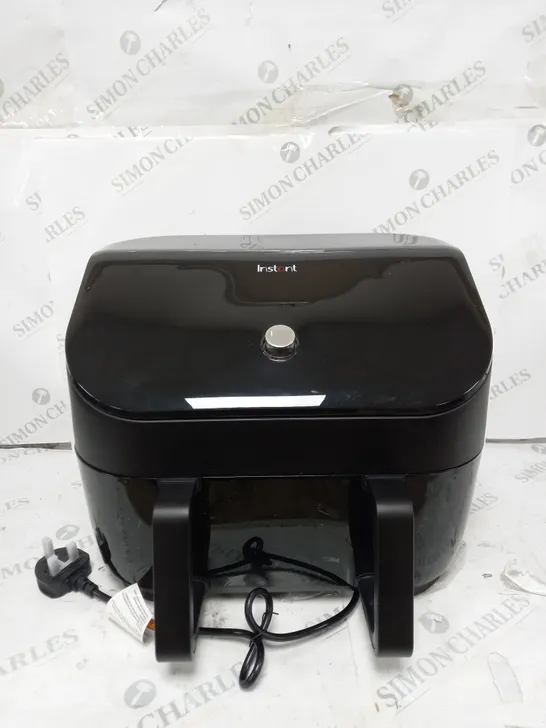 BOXED INSTANT VORTEX PLUS VERSAZONE AIR FRYER 