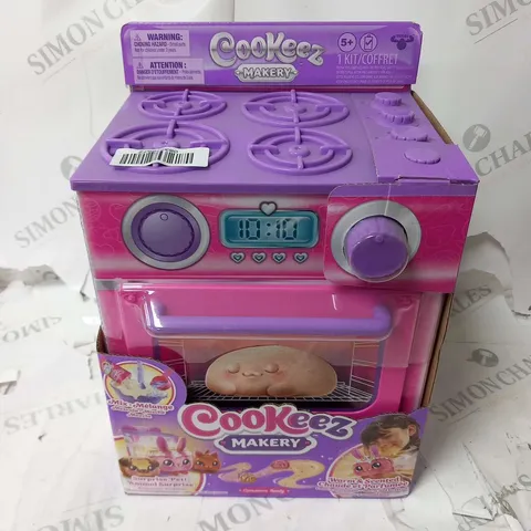 BRAND NEW BOXED COOKEEZ MAKERY MIX AND MAKE A SURPRISE BAKE