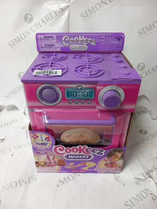 BRAND NEW BOXED COOKEEZ MAKERY MIX AND MAKE A SURPRISE BAKE