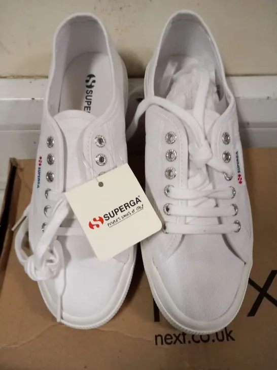 SUPERGA WHITE CANVAS SIZE 7.5