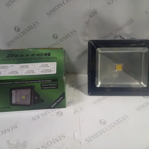 DELTECH MAINTENANCE-FREE ENERGY SAVING LED FLOODLIGHT 