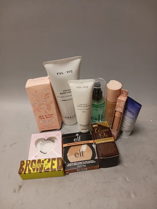 BOX OF APPROXIMATELY 12 COSMETIC ITEMS TO INCLUDE - FUL VIC FACE CREAM - MADE BY MITCHELL BLURSH - ELF HALO GLOW LIQUID FILTER IN LIGHT/MEDIUM - ETC