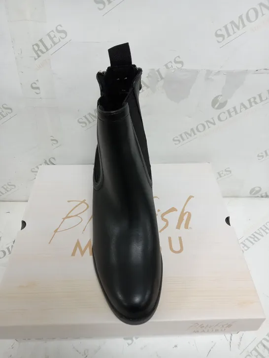 BOXED BLACK BLOWFISH BOOTS SIZE 6 