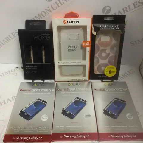 BOX OF APPROXIMATELY 15 ASSORTED COMPUTER & SMARTPHONE ACCESSORIES TO INCLUDE CASES, CHARGING CABLES, AUDIO CABLES ETC