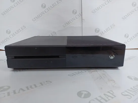 XBOX ONE GAMING CONSOLE IN BLACK