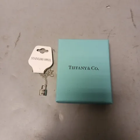 TIFFANY & CO LOCK STAINLESS STEEL NECKLESS