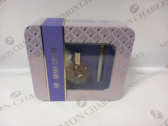 BOXED ARI BY ARIANA GRANDE EAU DE PARFUM GIFT SET