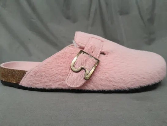 BOXED PAIR OF SANYA CLOGS IN PINK EU SIZE 40