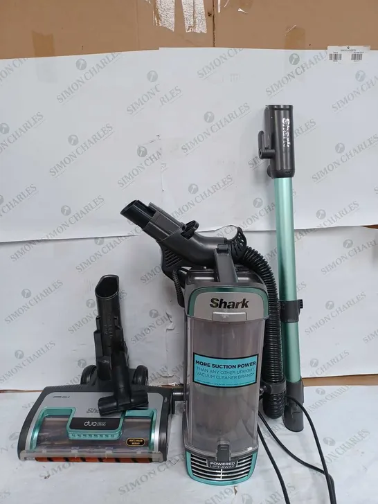 SHARK UPRIGHT VACUUM CLEANER AZ912UKT