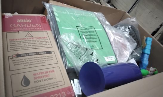 PALLET OF 4 BOXES OF ASSORTED ITEMS INCLUDING TOILET PLUNGER, TOY WATER BLASTER, LARGE WATER BOTTLE, GOLF PRACTICE MAT, GARDEN PRESSURE SPRAYER 