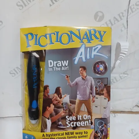 PICTIONARY AIR FAMILY GAME AGES 8+