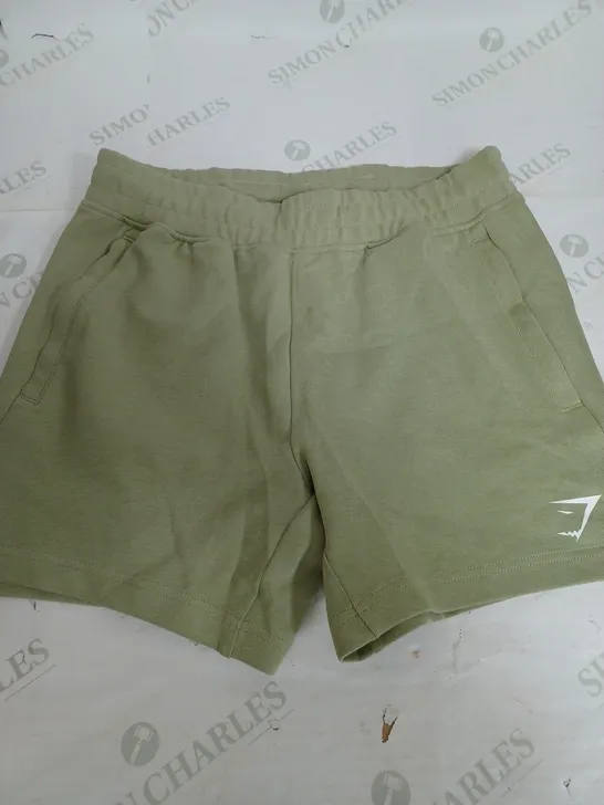 GYMSHARK REACT 5' SHORTS IN LIGHT GREEN - SMALL