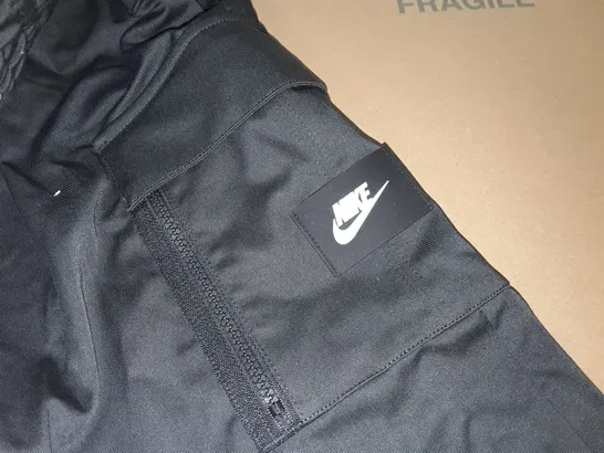 NIKE MEN'S LOOSE FIT TROUSERS IN BLACK - L