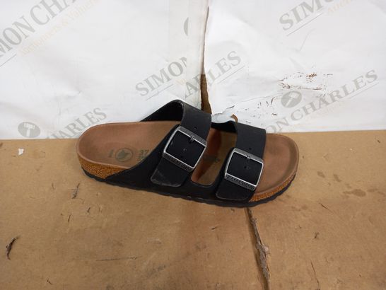 PAIR OF BIRKENSTOCK SANDALS SIZE 37