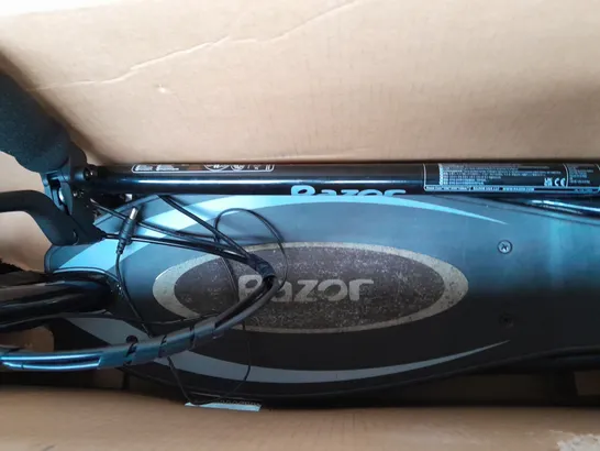 BOXED RAZOR POWERCORE E90 ELECTRIC SCOOTER IN BLACK - COLLECTION ONLY RRP £199.99