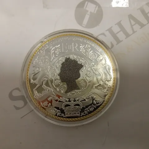 QUEEN ELIZABETHS SILVER JUBILEE COMMEMORATIVE COIN