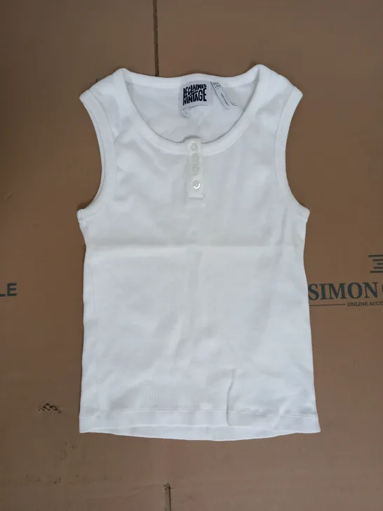 RECLAIMED VINTAGE RIBBED BUTTON VEST IN WHITE SIZE 8