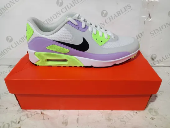 BOXED PAIR OF NIKE AIR MAX 90 G TRAINERS IN GREY/LILAC/LIME UK SIZE 9