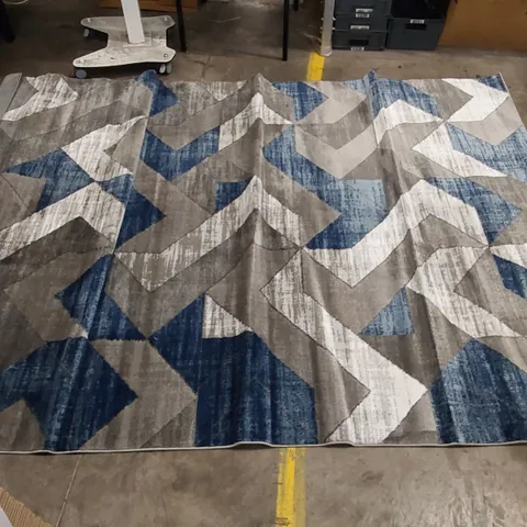 VANANT GEOMETRIC MACHINE WOVEN GREY/NAVY RUG // 200 X 290CM